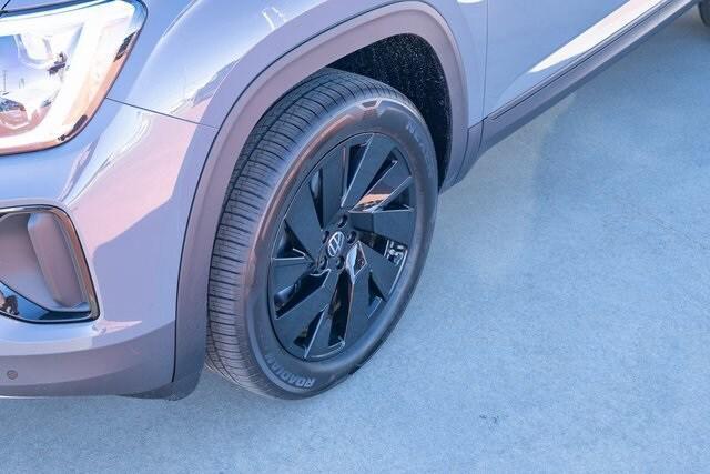 new 2026 Volkswagen Atlas Cross Sport car, priced at $45,488