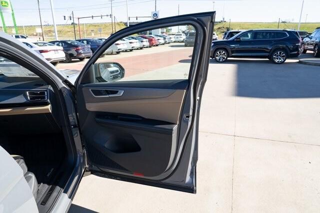 new 2026 Volkswagen Atlas Cross Sport car, priced at $45,488