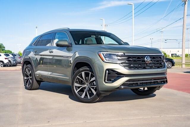 new 2025 Volkswagen Atlas Cross Sport car, priced at $55,076