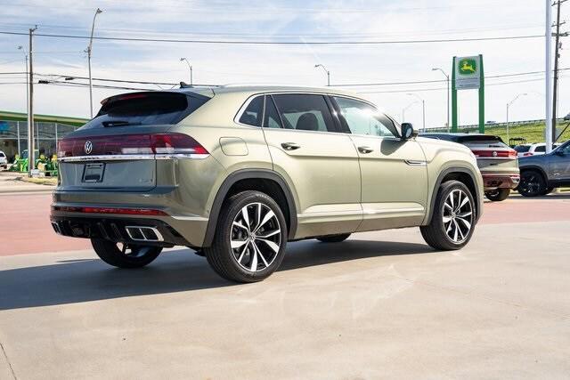 new 2025 Volkswagen Atlas Cross Sport car, priced at $55,076