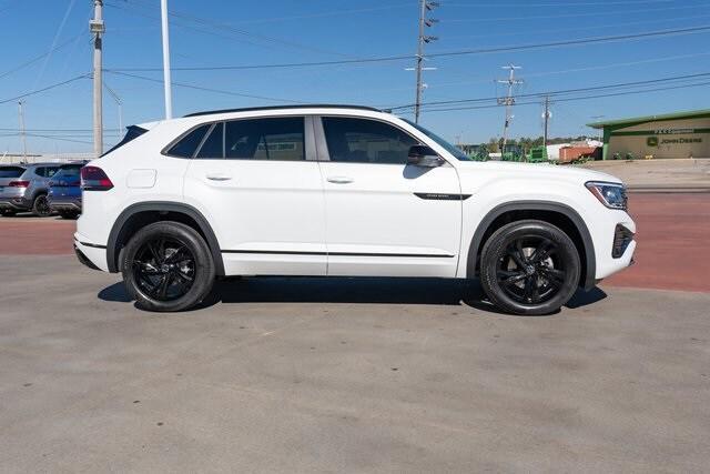 new 2025 Volkswagen Atlas Cross Sport car, priced at $51,763