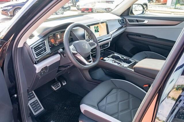new 2025 Volkswagen Atlas car, priced at $45,986
