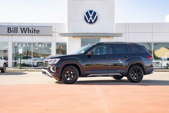 new 2025 Volkswagen Atlas car, priced at $45,986
