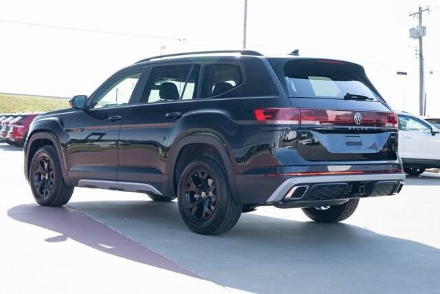 new 2025 Volkswagen Atlas car, priced at $45,986