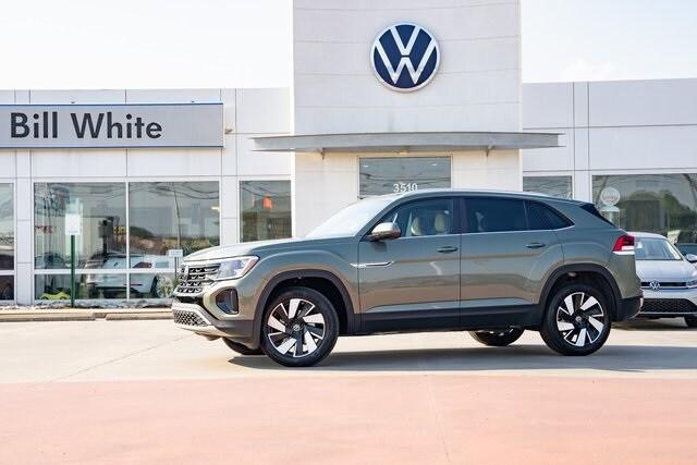 new 2026 Volkswagen Atlas Cross Sport car, priced at $44,296