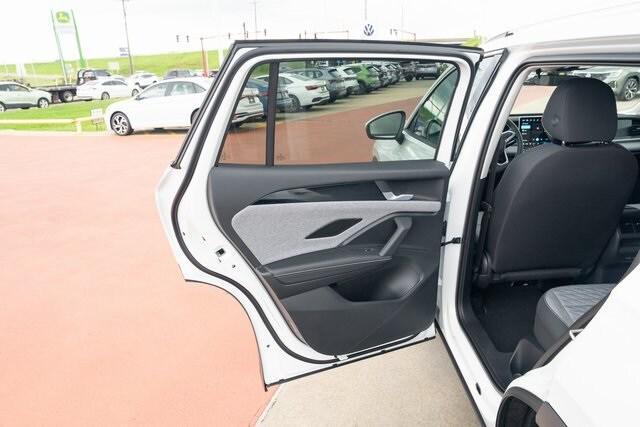 new 2025 Volkswagen Tiguan car, priced at $30,515