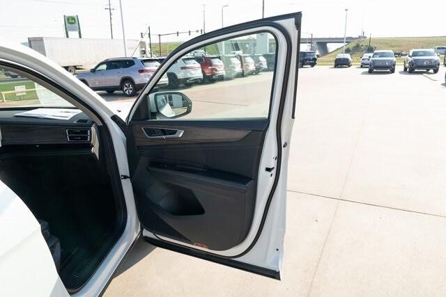 new 2026 Volkswagen Atlas car, priced at $55,286