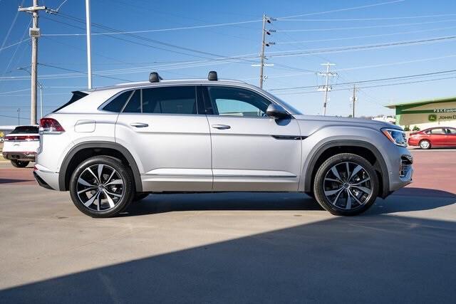 new 2025 Volkswagen Atlas Cross Sport car, priced at $53,491