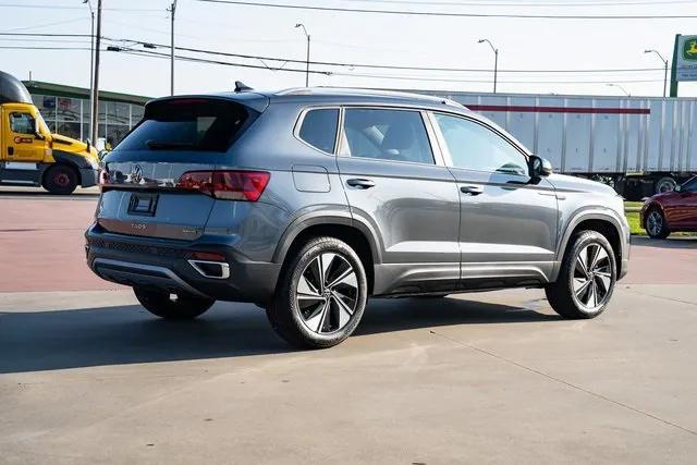 new 2024 Volkswagen Taos car, priced at $29,936