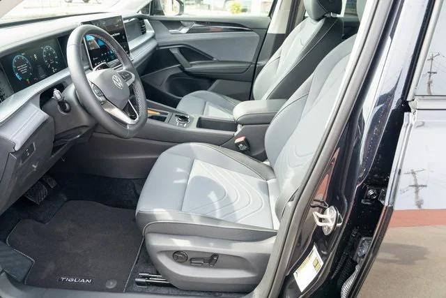 new 2025 Volkswagen Tiguan car, priced at $34,889