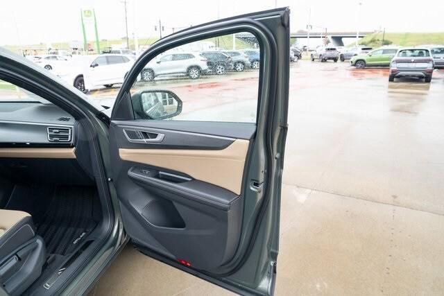 new 2026 Volkswagen Atlas Cross Sport car, priced at $43,751