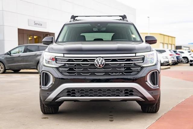 new 2025 Volkswagen Atlas car, priced at $49,694