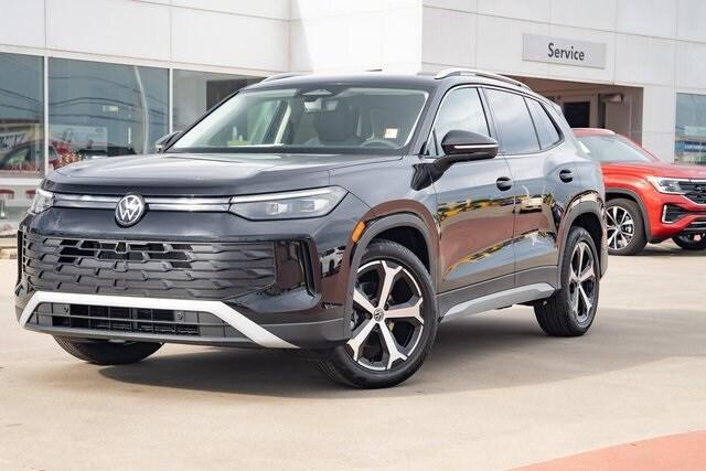 new 2025 Volkswagen Tiguan car, priced at $32,684