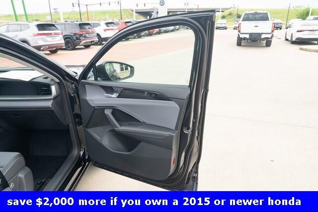 new 2025 Volkswagen Tiguan car, priced at $33,855