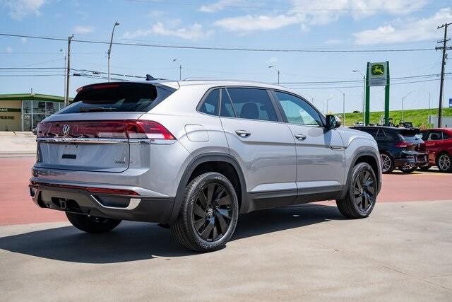 new 2024 Volkswagen Atlas Cross Sport car, priced at $43,706