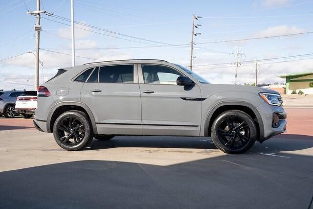 new 2025 Volkswagen Atlas Cross Sport car, priced at $50,788