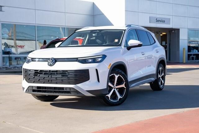 new 2025 Volkswagen Tiguan car, priced at $33,958