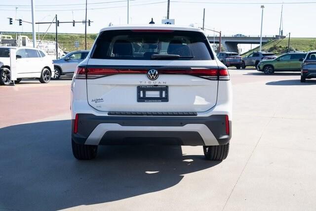 new 2025 Volkswagen Tiguan car, priced at $33,958