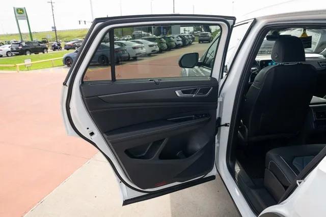 new 2025 Volkswagen Atlas Cross Sport car, priced at $55,301