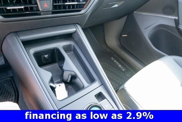 new 2025 Volkswagen Tiguan car, priced at $35,176