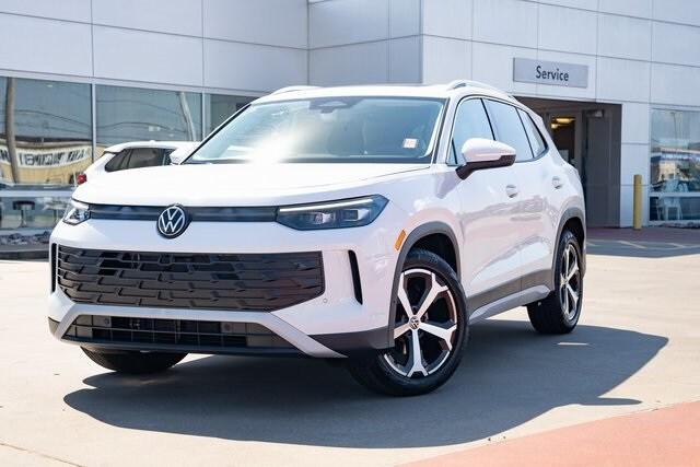 new 2025 Volkswagen Tiguan car, priced at $33,958