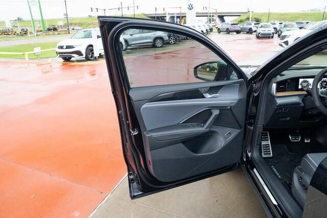 new 2026 Volkswagen Tiguan car, priced at $45,466