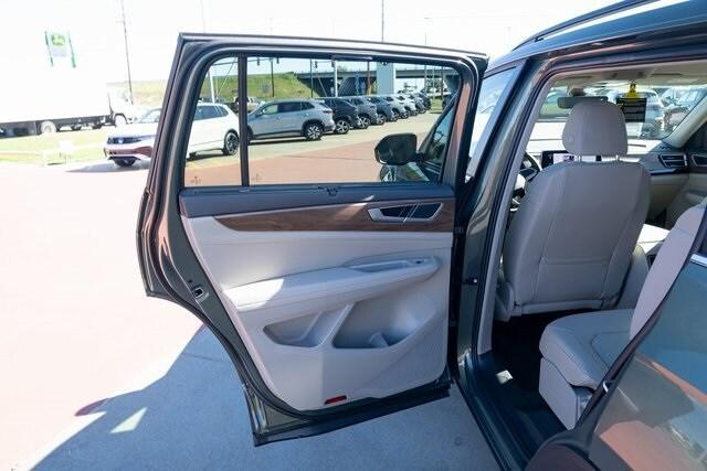 new 2026 Volkswagen Atlas car, priced at $47,831