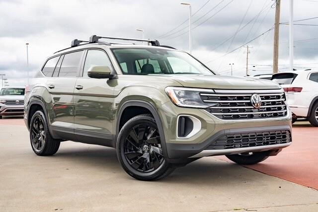 new 2025 Volkswagen Atlas car, priced at $47,588