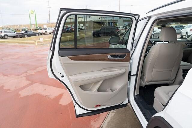 new 2025 Volkswagen Atlas car, priced at $39,342