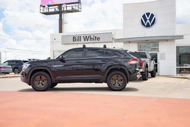 new 2025 Volkswagen Atlas Cross Sport car, priced at $48,918