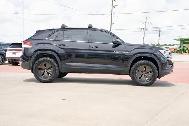 new 2025 Volkswagen Atlas Cross Sport car, priced at $48,918