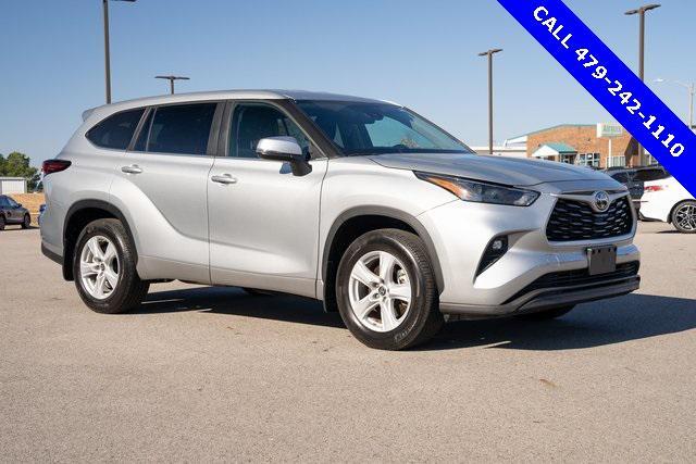 used 2024 Toyota Highlander car, priced at $37,900