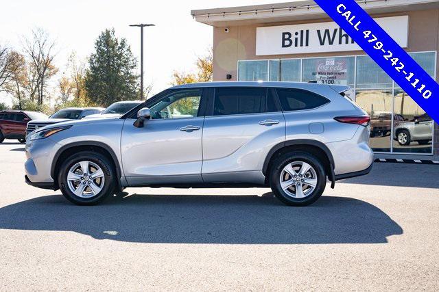 used 2024 Toyota Highlander car, priced at $37,900