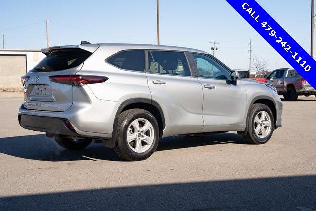 used 2024 Toyota Highlander car, priced at $37,900