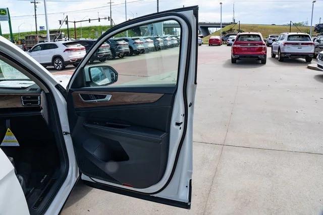 new 2024 Volkswagen Atlas car, priced at $42,866