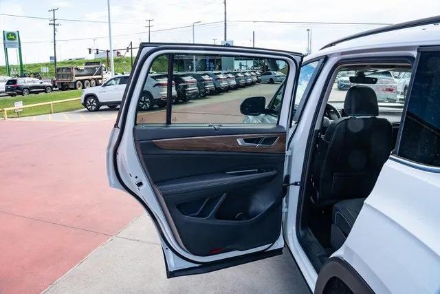 new 2024 Volkswagen Atlas car, priced at $42,866