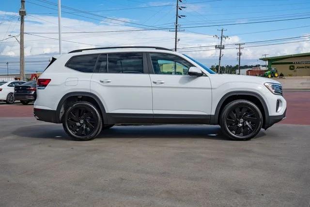 new 2024 Volkswagen Atlas car, priced at $42,866