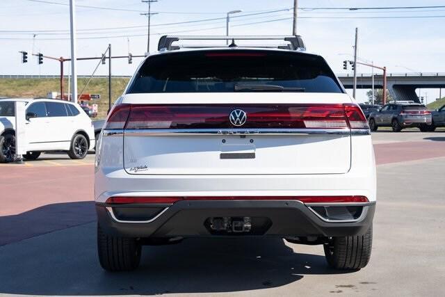 new 2026 Volkswagen Atlas Cross Sport car, priced at $43,589