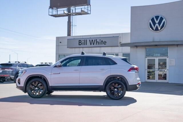 new 2026 Volkswagen Atlas Cross Sport car, priced at $43,589