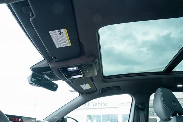 new 2026 Volkswagen Tiguan car, priced at $40,356