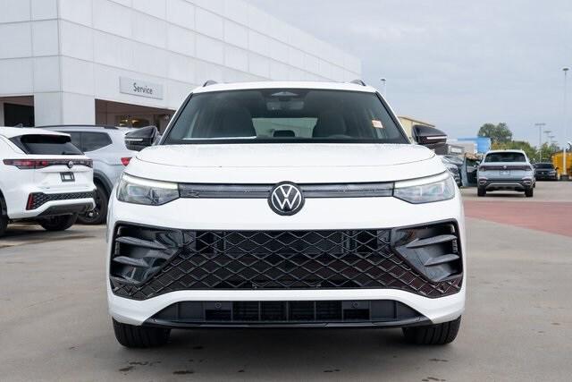 new 2026 Volkswagen Tiguan car, priced at $40,356