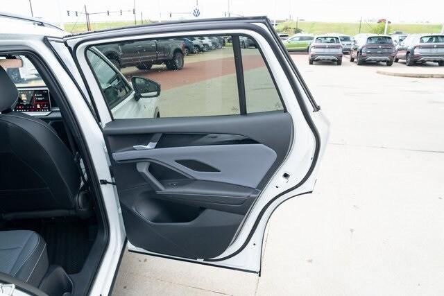 new 2026 Volkswagen Tiguan car, priced at $40,356