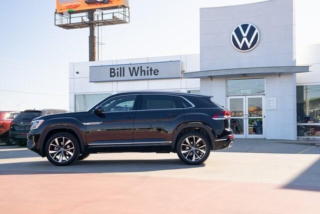 new 2025 Volkswagen Atlas Cross Sport car, priced at $53,846