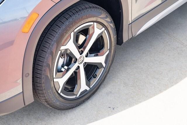 new 2025 Volkswagen Tiguan car, priced at $32,187