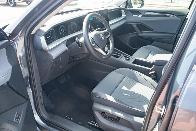 new 2025 Volkswagen Tiguan car, priced at $32,187