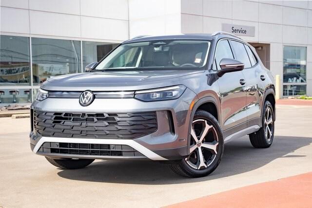 new 2025 Volkswagen Tiguan car, priced at $32,187