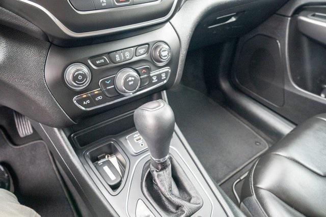 used 2020 Jeep Cherokee car, priced at $14,903