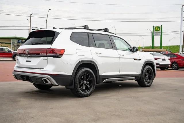 new 2024 Volkswagen Atlas car, priced at $54,481