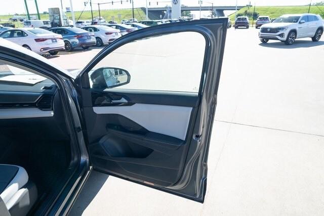 new 2025 Volkswagen Taos car, priced at $26,159