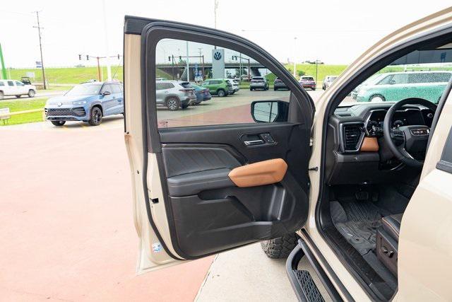 used 2024 GMC Canyon car, priced at $45,998
